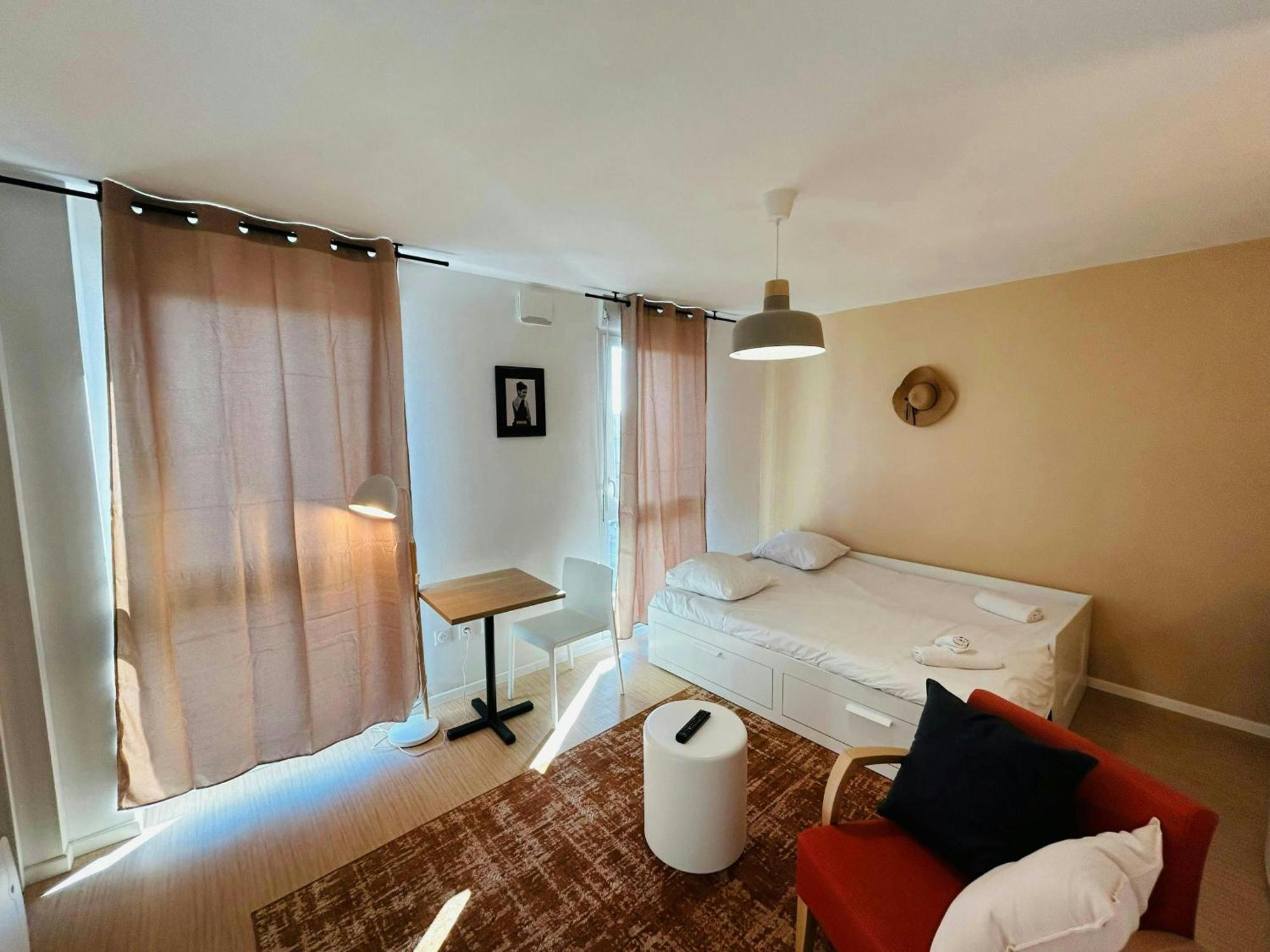We Live In R - 404 Appartement Reims
